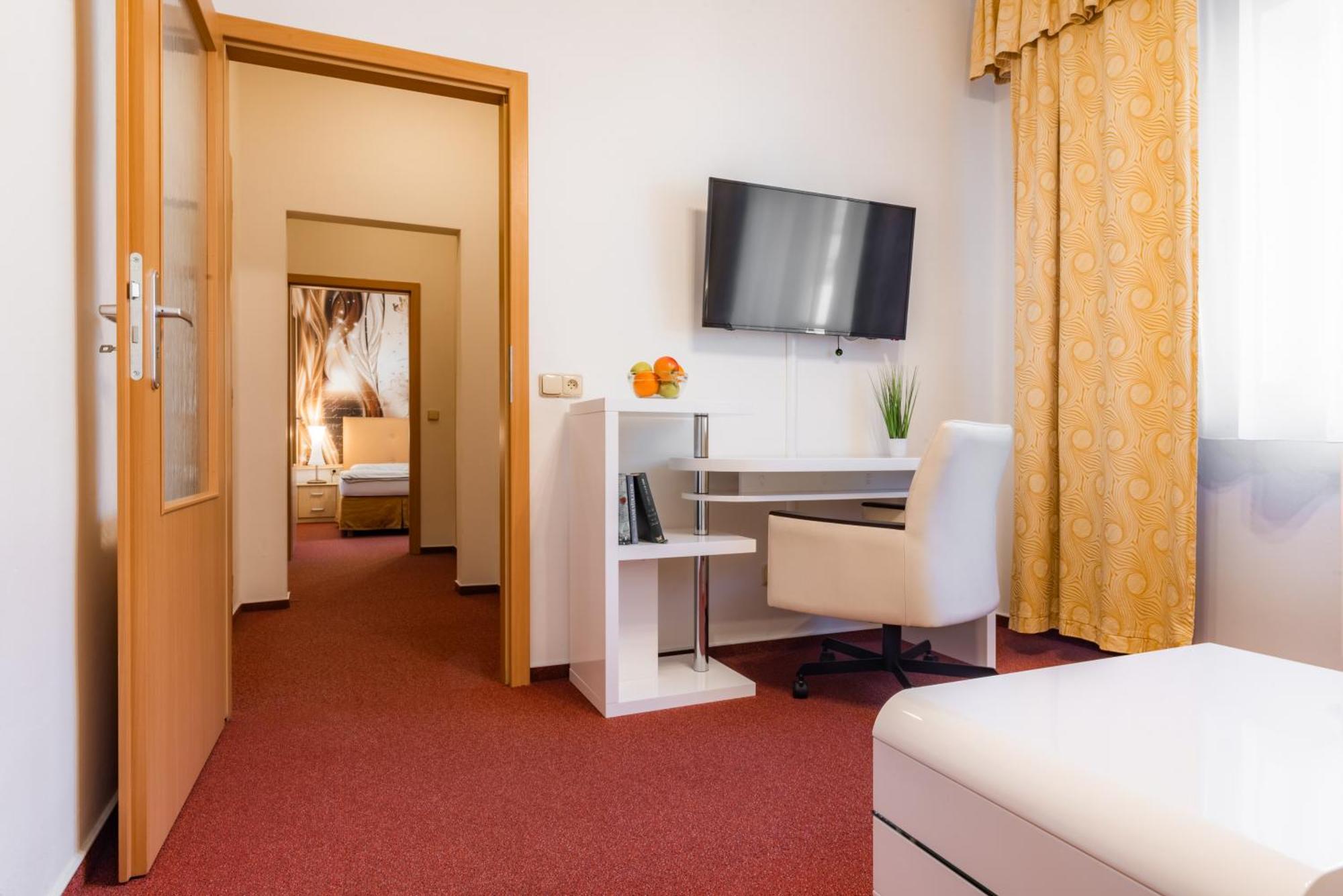 Hotel Schwarz Nové Hamry Zewnętrze zdjęcie
