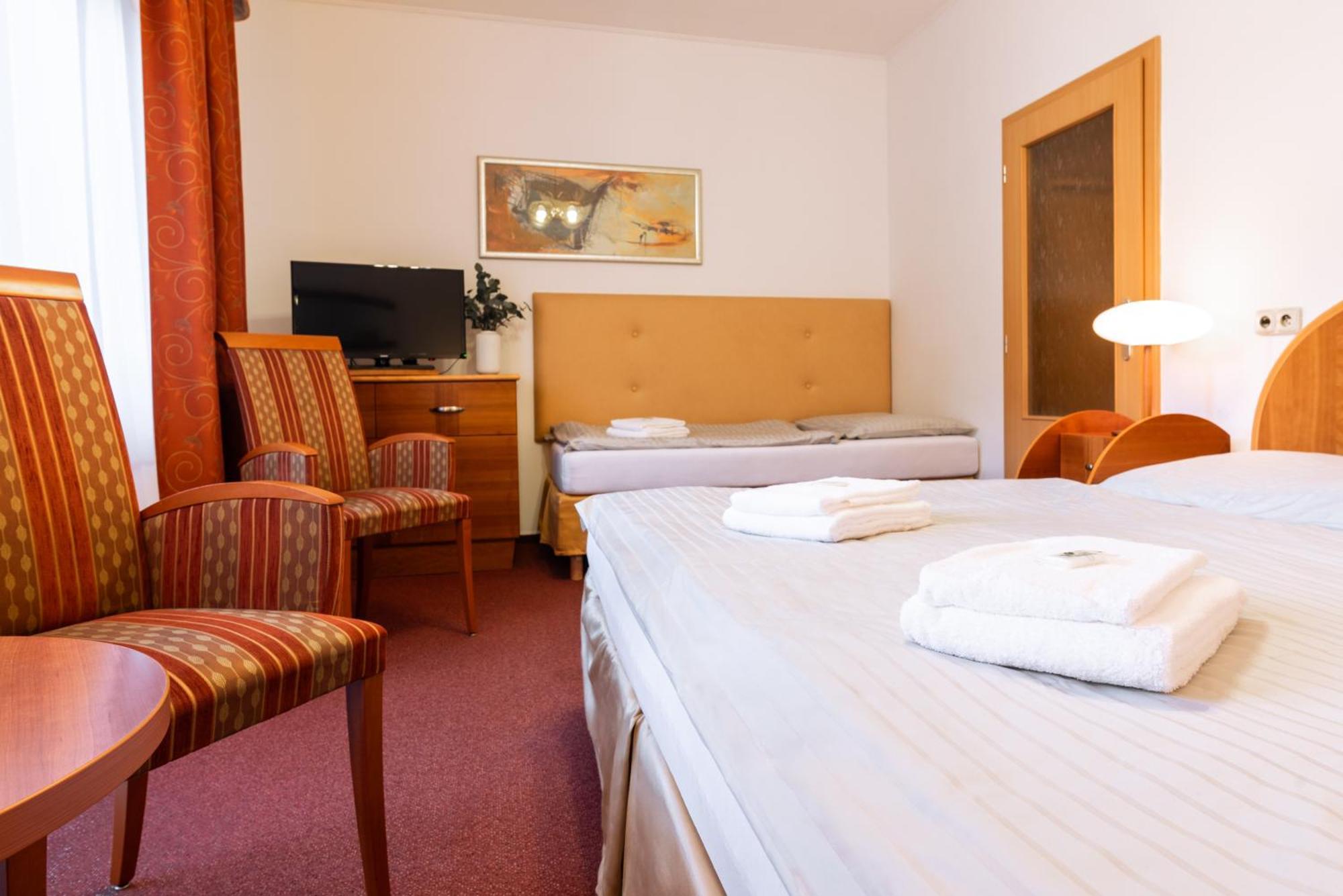Hotel Schwarz Nové Hamry Zewnętrze zdjęcie