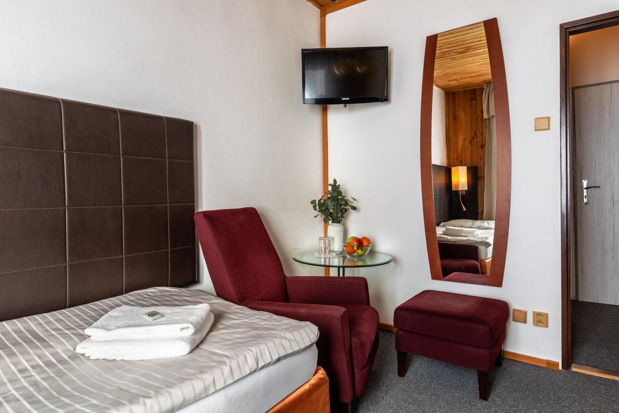 Hotel Schwarz Nové Hamry Zewnętrze zdjęcie