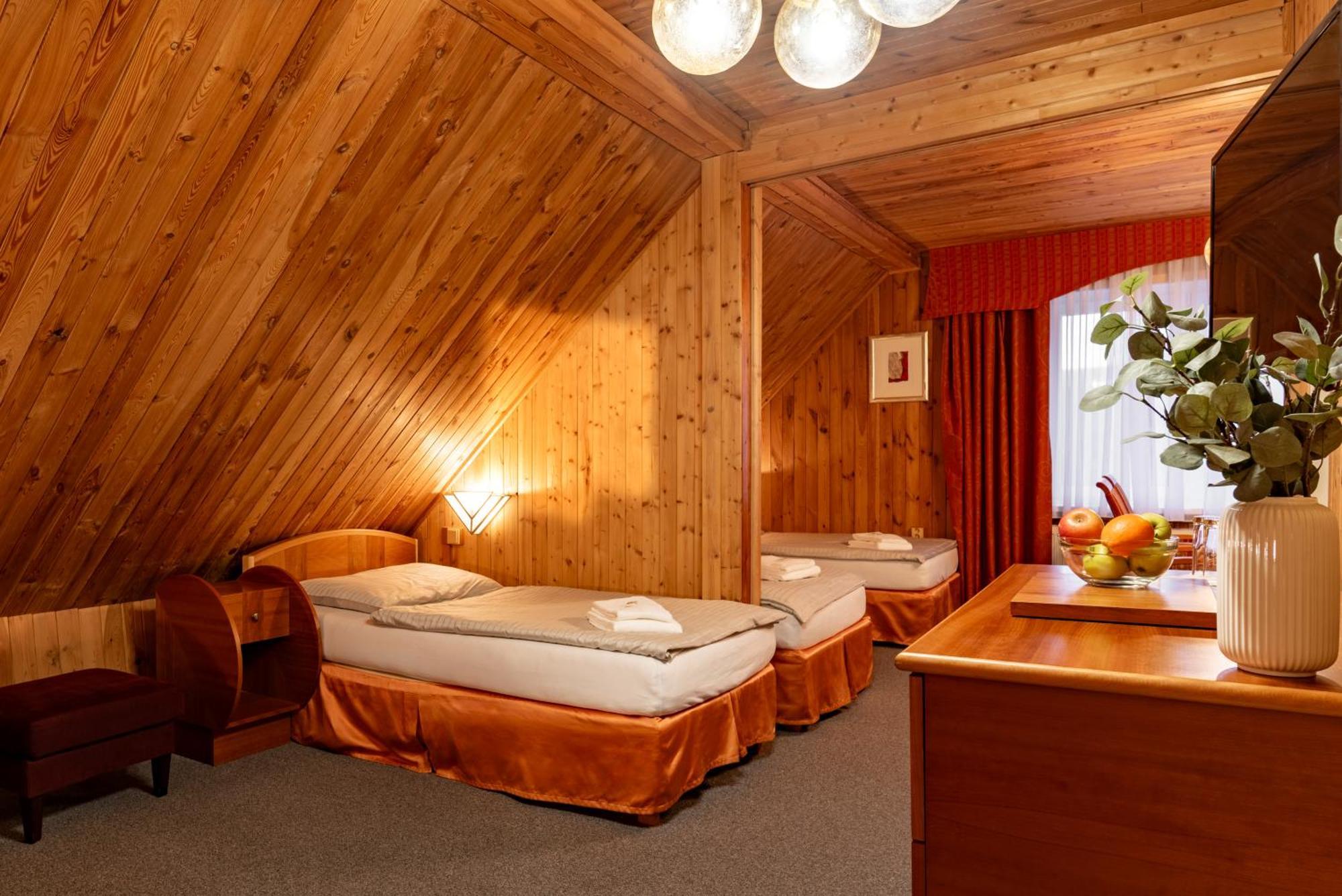 Hotel Schwarz Nové Hamry Zewnętrze zdjęcie