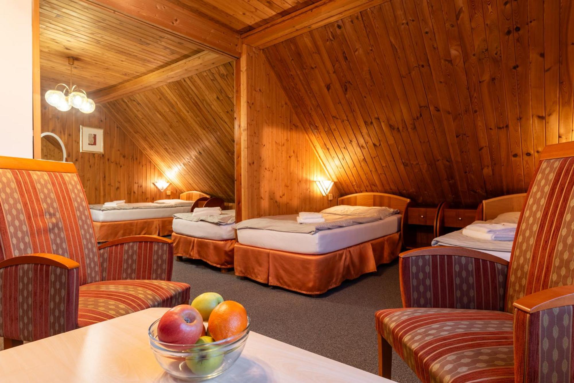 Hotel Schwarz Nové Hamry Zewnętrze zdjęcie