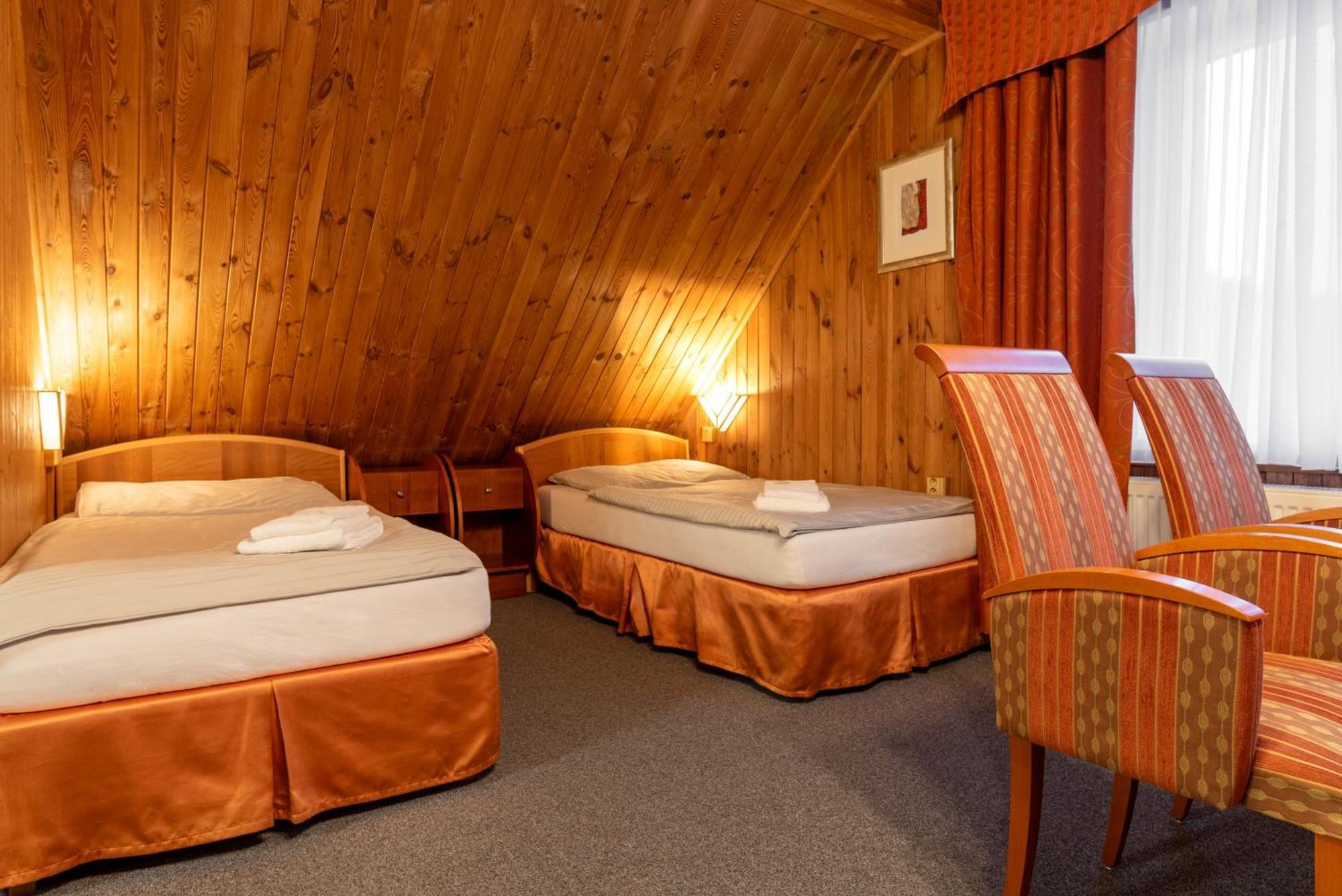 Hotel Schwarz Nové Hamry Zewnętrze zdjęcie