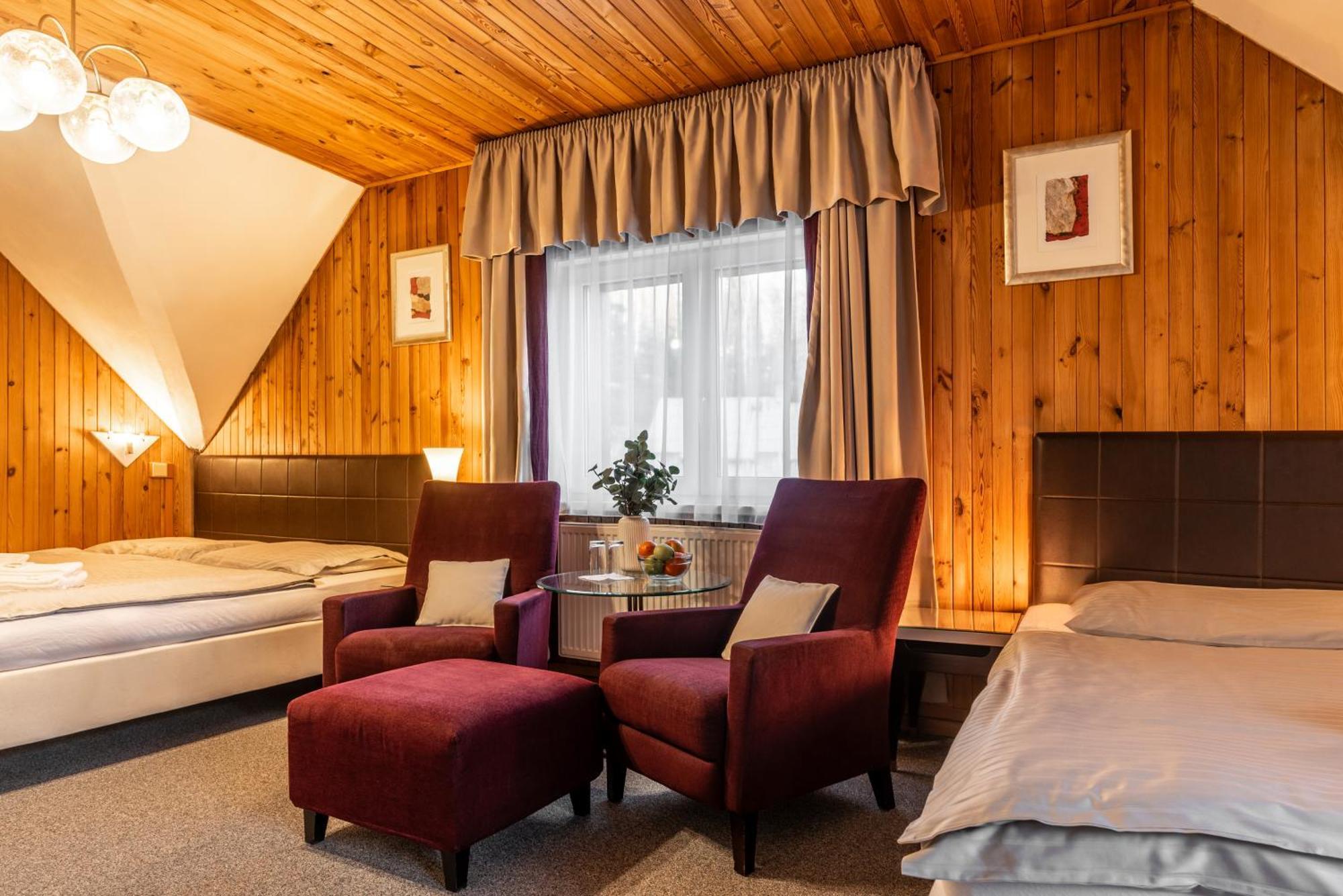 Hotel Schwarz Nové Hamry Zewnętrze zdjęcie